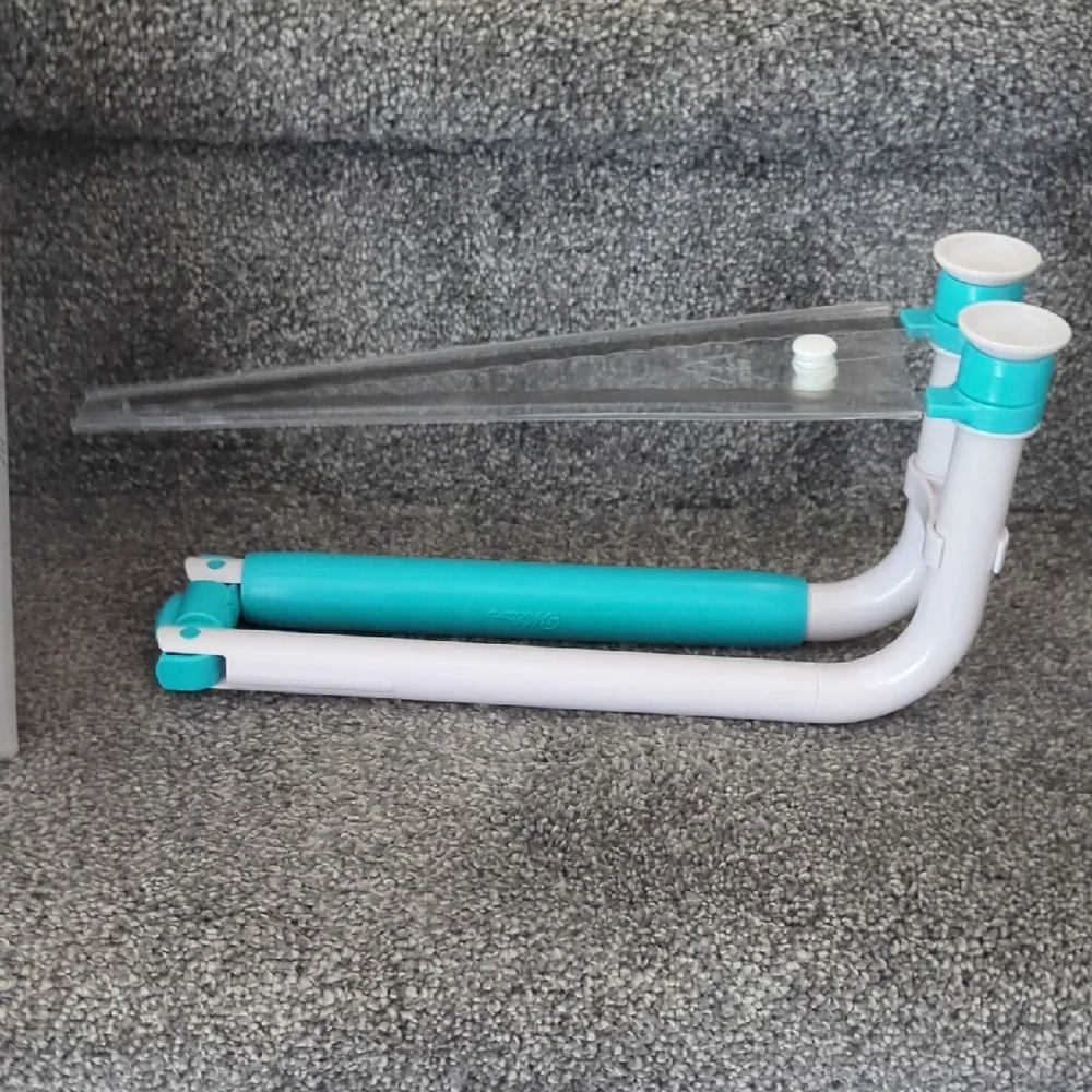 Wilton Cake Leveler with White and Blue Handles